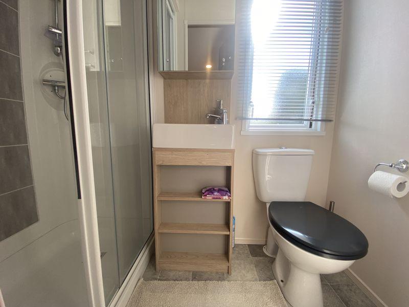 Ensuite Shower Room