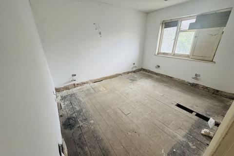 106 Randall Avenue, London, NW2 7SU