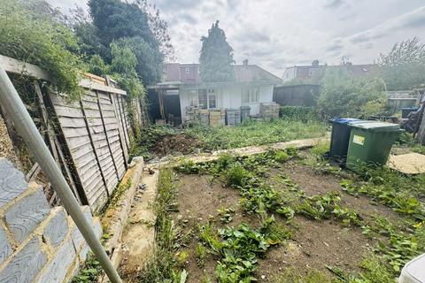 106 Randall Avenue, London, NW2 7SU