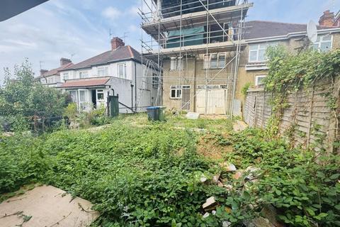 106 Randall Avenue, London, NW2 7SU