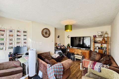 3 bedroom semi-detached house to rent, Ashcroft Avenue, Shavington, CW2