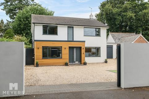 5 bedroom detached house for sale, Ferndown BH22