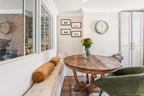 undefined, Howard Street, KT7