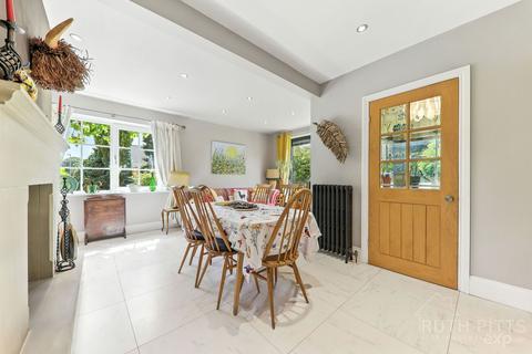 13 Beech Drive, Ackworth, Pontefract, WF7 7ES