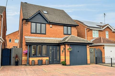 4 bedroom detached house for sale, Cavendish Avenue, Pontefract WF8