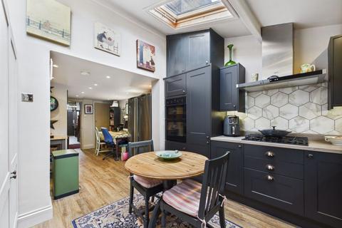 5 bedroom semi-detached house for sale, Aldersyde, Mount Pleasant South