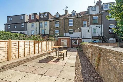 Mixed use to rent, Boxley Road, Maidstone, Kent, ME14 2TL