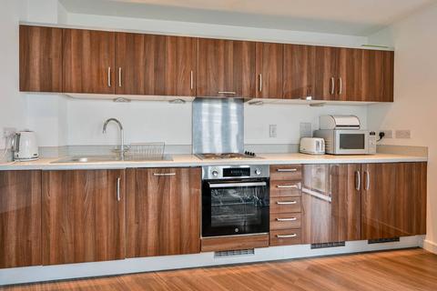 2 bedroom flat for sale, Guildford Road, Woking, GU22