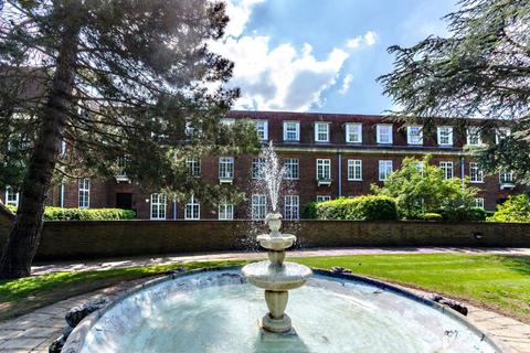 undefined, Ottershaw Park, Ottershaw, KT16