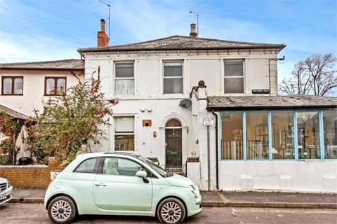 1 bed flat/apartment for rent in Stockbridge Road, Hampshire SO22