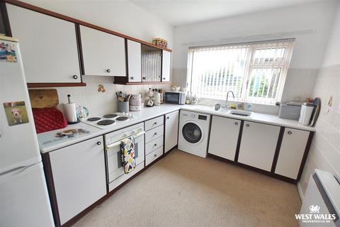 3 bedroom detached bungalow for sale, Croft Road, Broad Haven, Haverfordwest