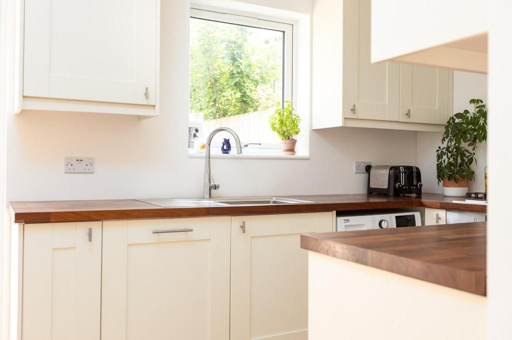 89 Cotswold Road, BS3-20.jpg