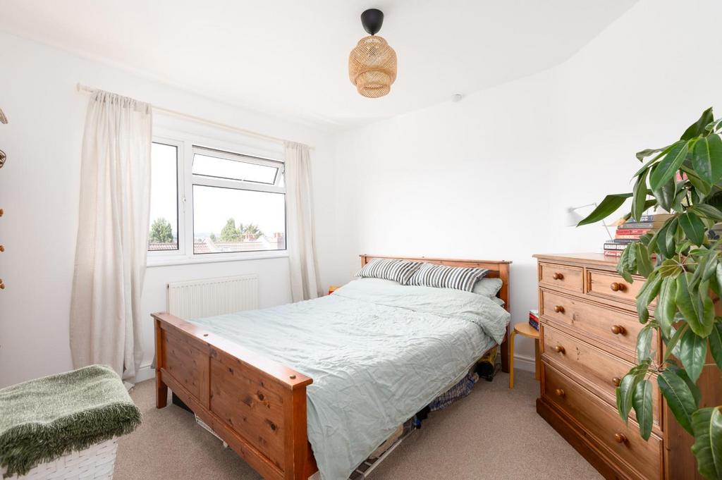 89 Cotswold Road, BS3-8.jpg