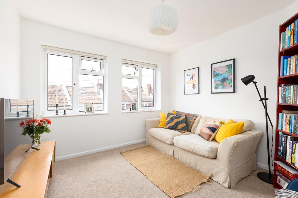 89 Cotswold Road, BS3-30.jpg