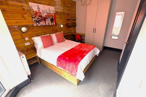 1 bedroom in a house share to rent, Room 2
