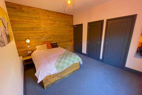 1 bedroom in a house share to rent, Room 4