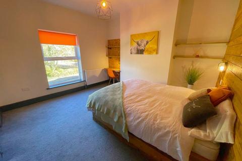 1 bedroom in a house share to rent, Room 4