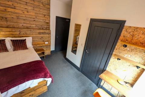 1 bedroom in a house share to rent, Room 5