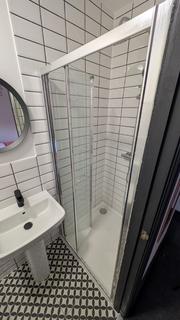 1 bedroom in a house share to rent, Room 6