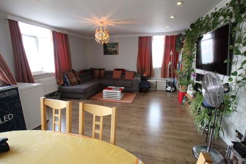 2 bedroom flat for sale, b, Valebrook,  Park Avenue, Ilford