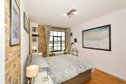 2 bedroom flat to rent, Canada Wharf, 255, Rotherhithe Street, London, SE16