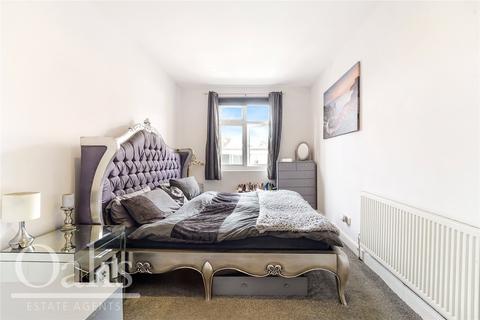 84 Bond Road, Mitcham, CR4 3HF