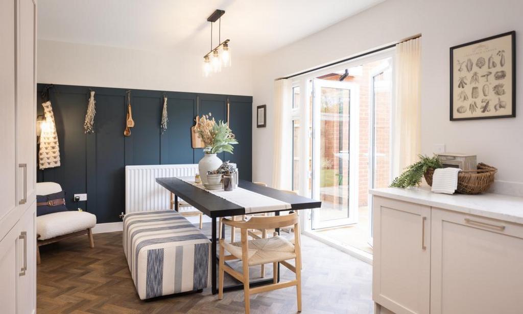 Dandara - Wittering Place - The Wotton, Home 8