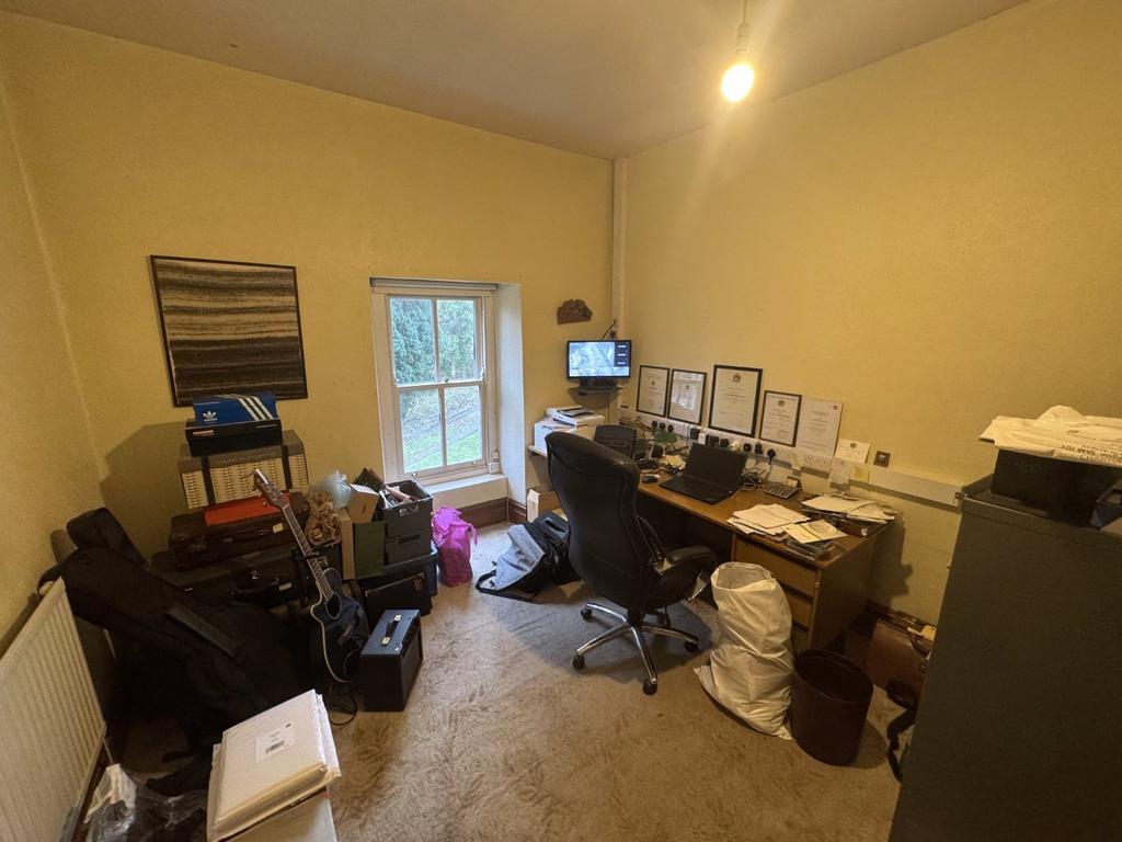 Bedroom/Study