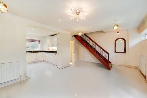 undefined, Heronsforde, Ealing, London, W13