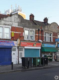 Retail property (high street) to rent, Manor Rd London N16 5SG
