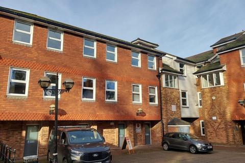 Office to rent, Coach and Horses Passage Tunbridge Wells TN2 5NP