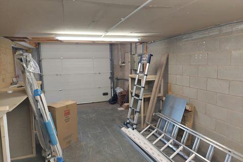 Warehouse to rent, Beacon Ct New Ollerton NG22 9QL