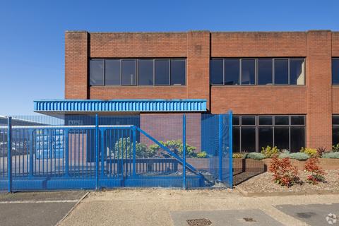Warehouse to rent, 214 Purley Way Croydon CR0 4XG