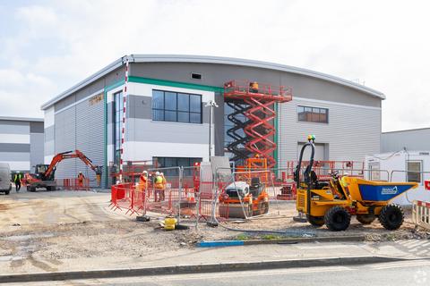 Warehouse to rent, 156 Beddington Ln Croydon CR0 4TE