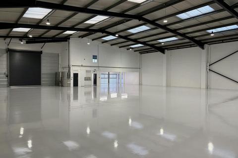Warehouse to rent, Brooklands Clos Sunbury On Thames TW16 7DX