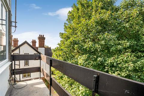 2 bedroom flat for sale, Harpenden AL5