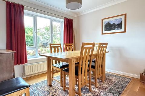 4 bedroom detached house for sale, Middle Street, Uplands, Stroud