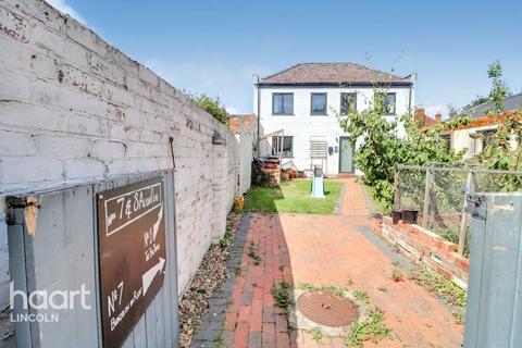 Allison Place, Lincoln