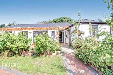 3 bedroom detached bungalow for sale, Allison Place, Lincoln