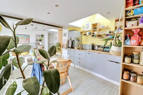 3 bedroom detached bungalow for sale, Allison Place, Lincoln