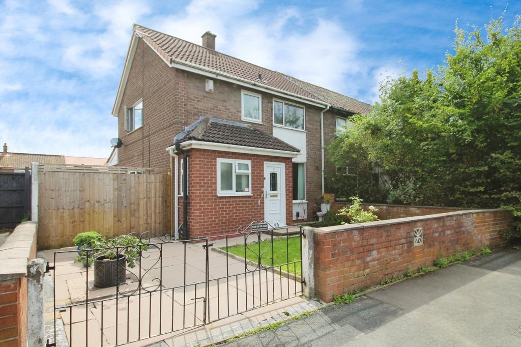 Spath Lane, Wilmslow SK9 2 bed end of terrace house - £189,950