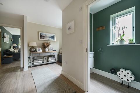 4 bedroom detached house for sale, Tilford Road, Surrey GU26