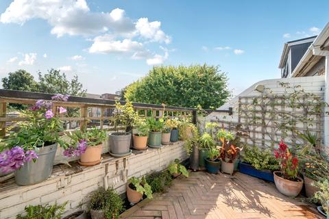 21 Reginald Road, London, SE8 4RS