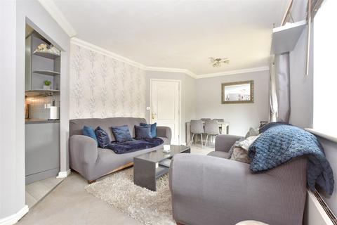 2 bedroom ground floor flat for sale, Galloway Drive, Ashford TN25