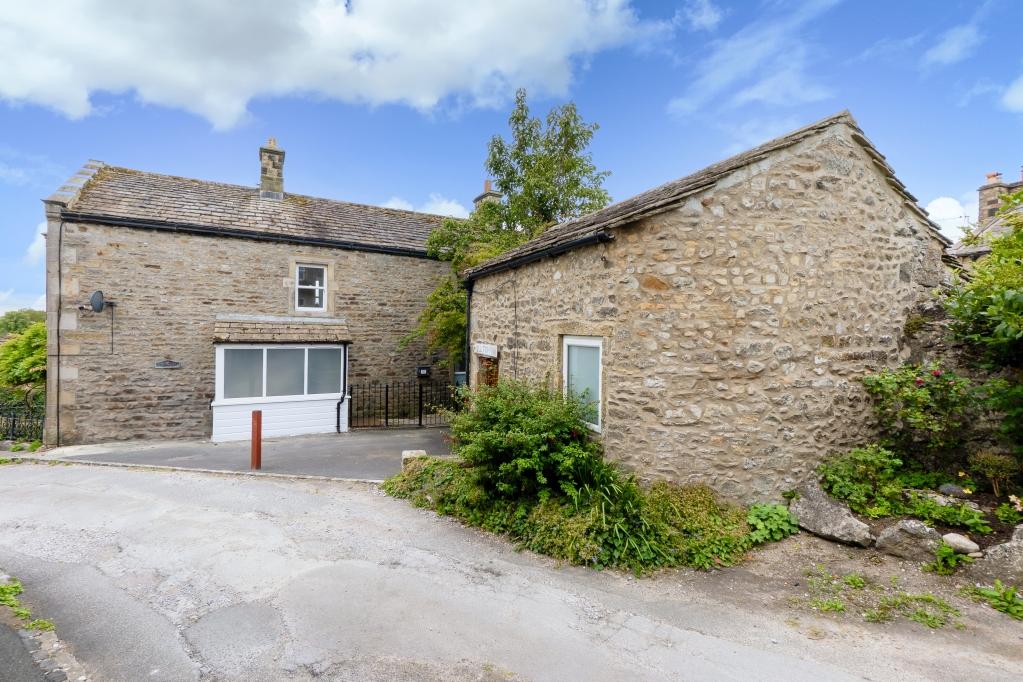 Parking/Cottage