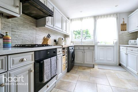 3 bedroom semi-detached house for sale, Crawley Drive, Hemel Hempstead