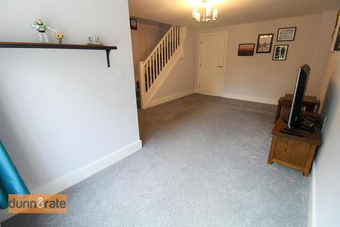 3 bedroom semi-detached house for sale, Robert Allen Close, Stoke on trent ST6