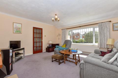 2 bedroom detached bungalow for sale, Staleys Road, Borough Green, Sevenoaks, Kent