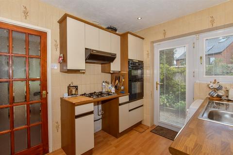 2 bedroom detached bungalow for sale, Staleys Road, Borough Green, Sevenoaks, Kent
