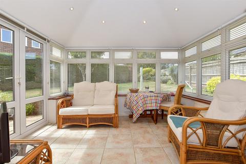 2 bedroom detached bungalow for sale, Staleys Road, Borough Green, Sevenoaks, Kent